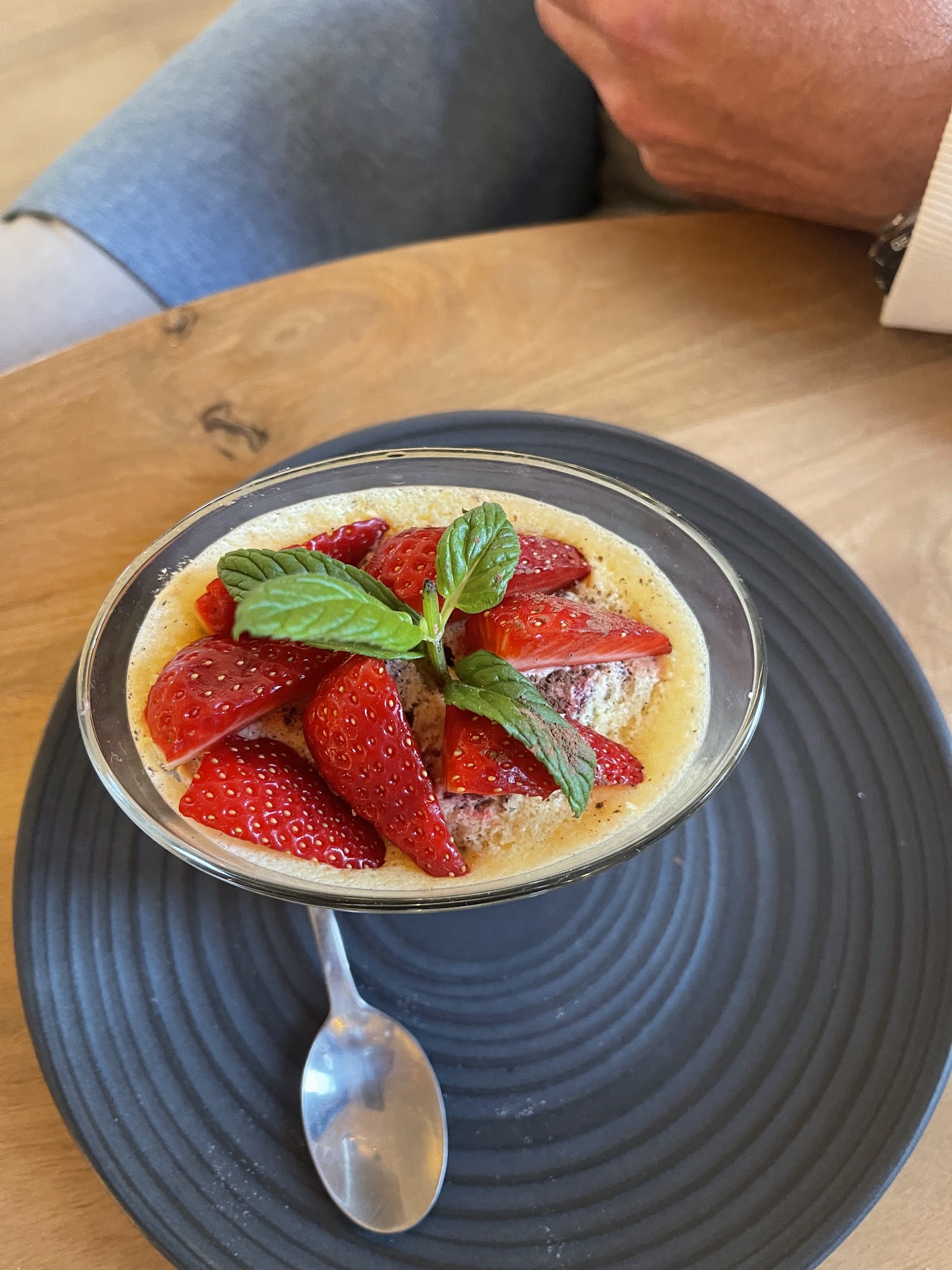 Dessert aux fraises